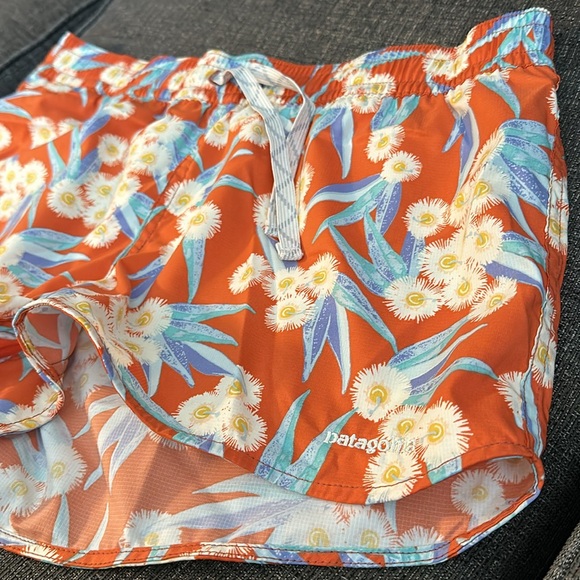 Patagonia Stretch Planing Micro Board Shorts, Size M - Picture 2 of 8